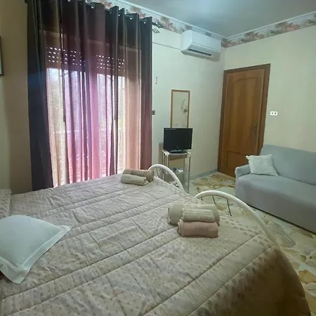 Gioia ホームステイ トレカスターニ