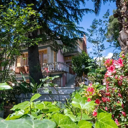 Проживание в семье Casa Gioia
